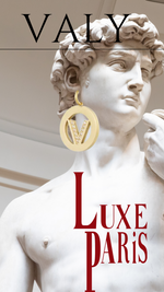 Charger l'image dans la galerie, Valy-Boucles d'oreilles pendentif lettre V- Acier inoxydable-Placage or 18 carats