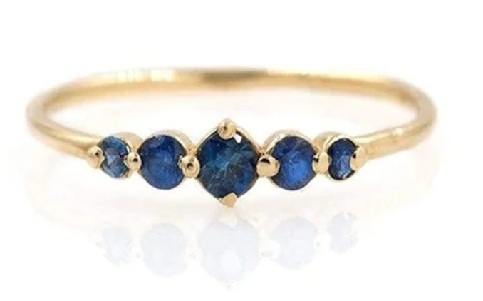 Intrigante-Bague pierres bleues-Argent 925-Oxyde de zirconium.