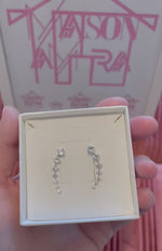 Charger et lire la vidéo dans la visionneuse de la Galerie, Interstellar-Boucles d&#39;oreilles grimpantes- Argent 925-Oxyde de zirconium
